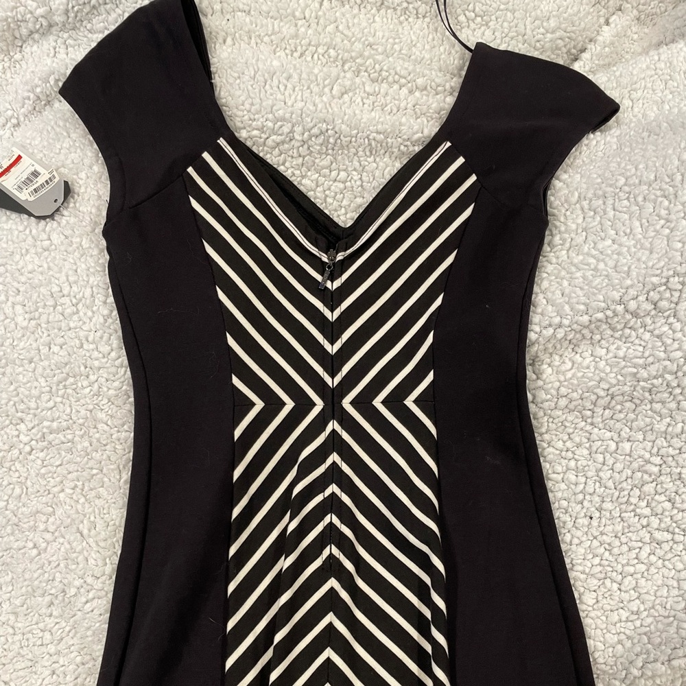 Guess dress - Picture 4 of 4